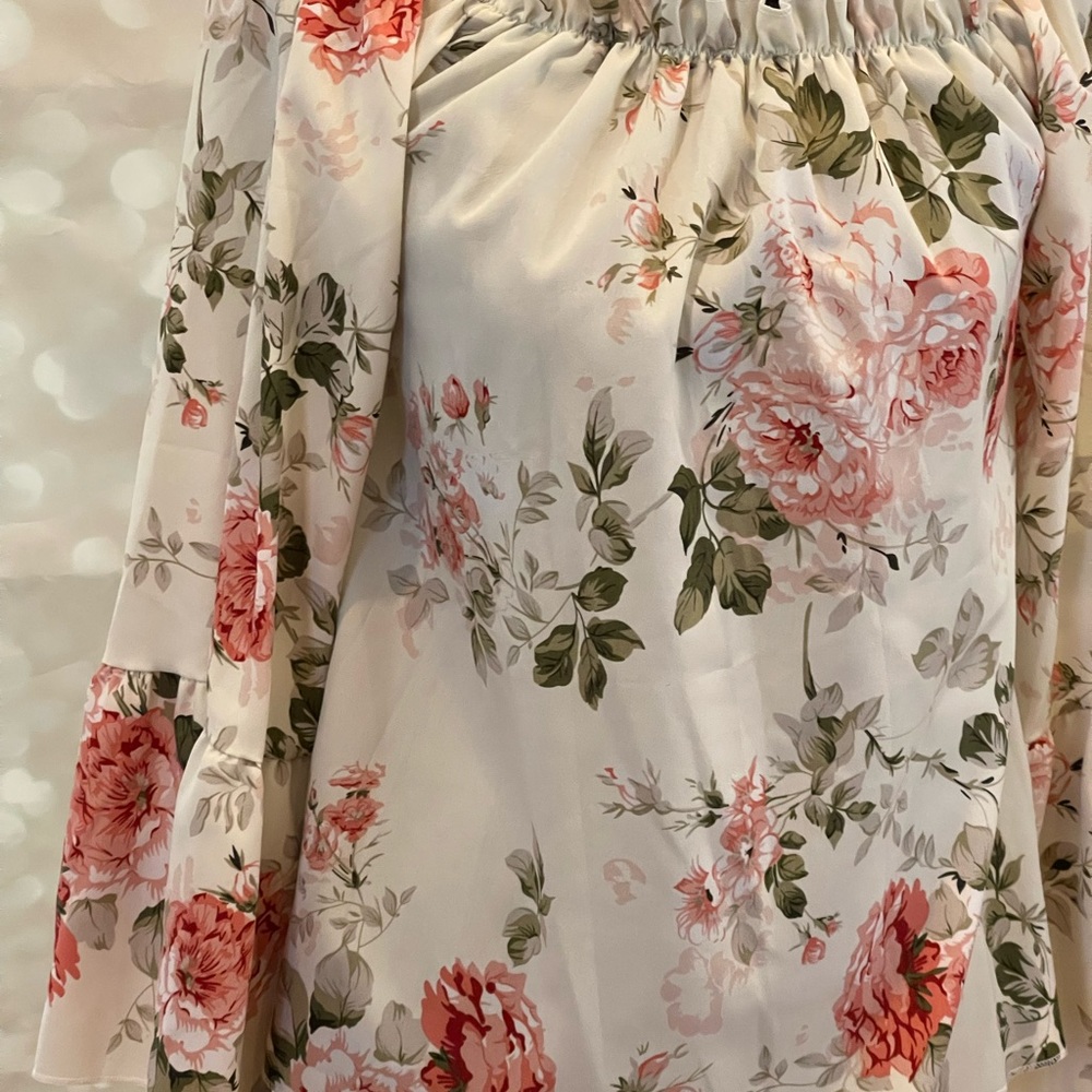 Shein S Off White Floral Blouse Off Shoulder Flowy with Bell Sleeves - Picture 8 of 8